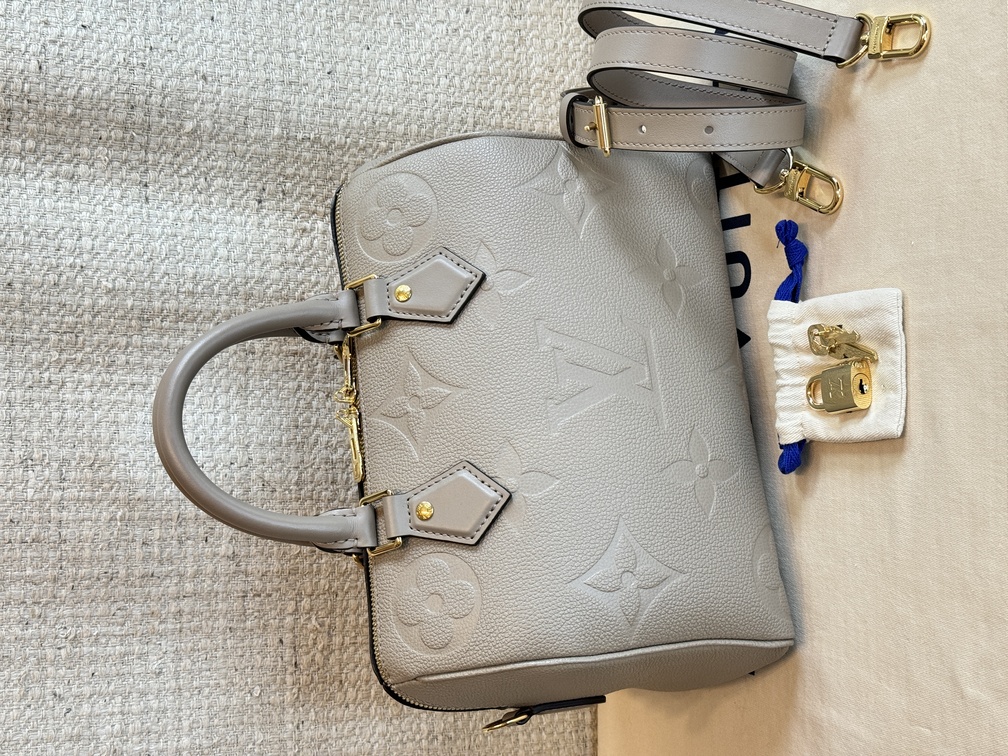 Authentic louis vuitton speedy 25 online bandouliere